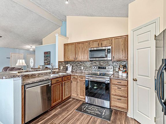 5th image of 10710 E Stillwood Ln