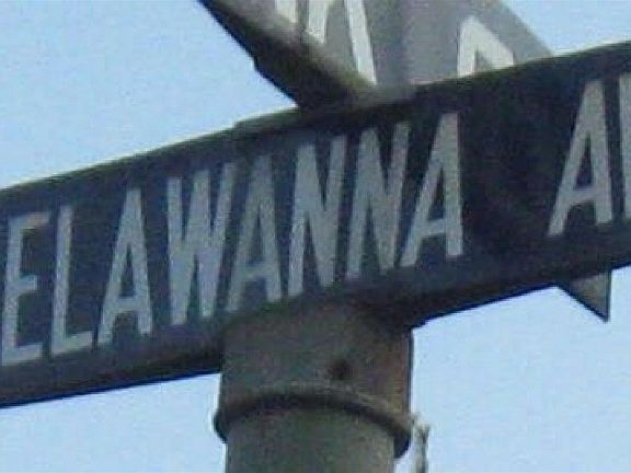 5th image of 350 Delawanna Ave