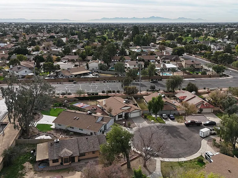 4401 W McRae Way — Photo 17