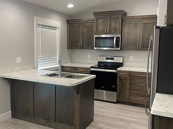 3rd image of 7154 S Branston Ave