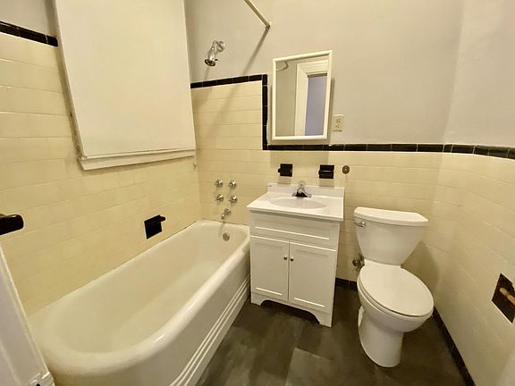 5th image of 9 Sewall Ave APT 304