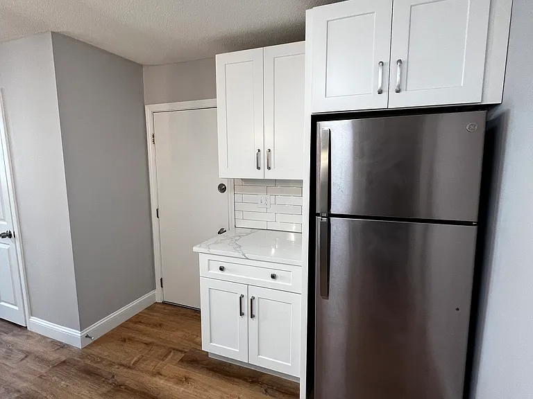 124 Vernon St — Photo 11