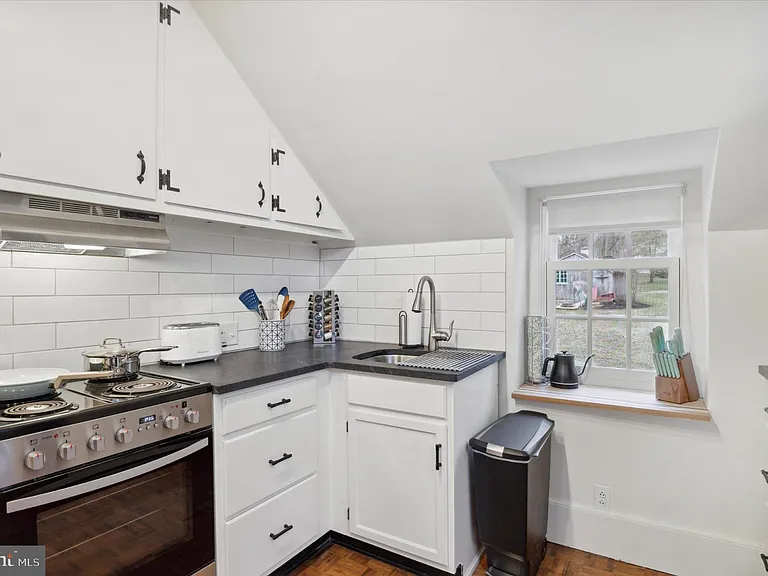 565 Upper Pike Creek Rd — Photo 8
