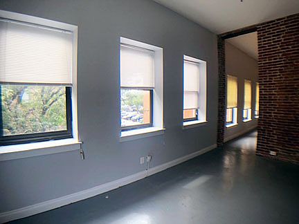 4th image of 412 Delaware St APT 212