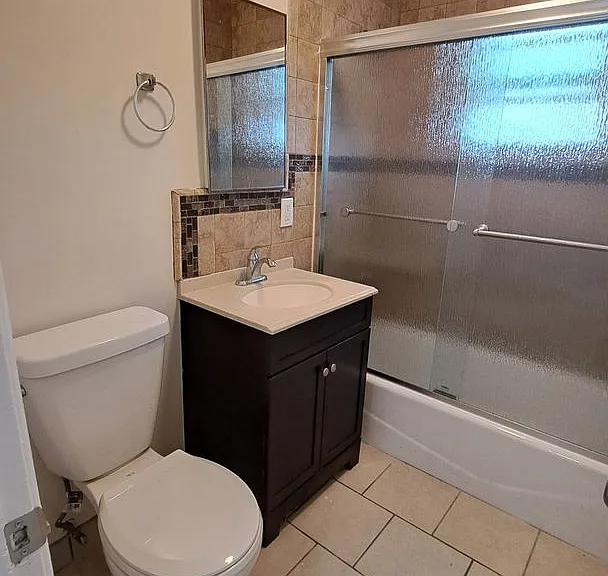 115 E Tamarack Ave — Photo 15