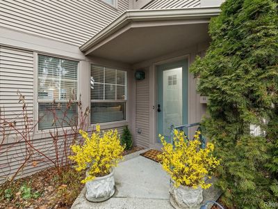 1065 N Old Woodward Ave, Birmingham, MI, 48009