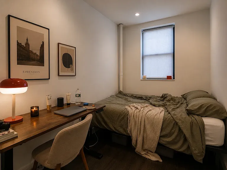 383 1st Ave #2 — Photo 4