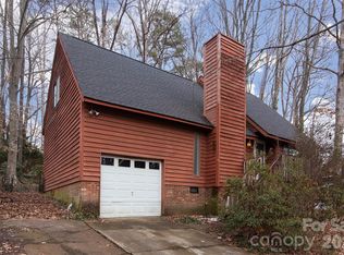 8401 Barncliff Rd, Charlotte, NC 28227