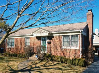 410 Lincoln Ave, Downers Grove, IL 60515