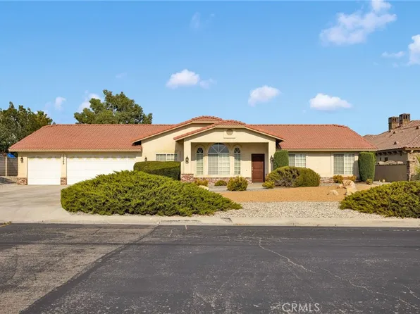 16249 Crown Valley Dr, Apple Valley, CA 92307