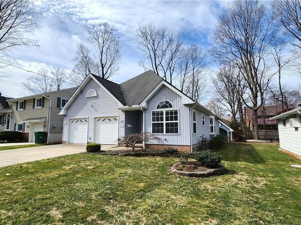7480 Southwood Dr, Mentor, OH 44060