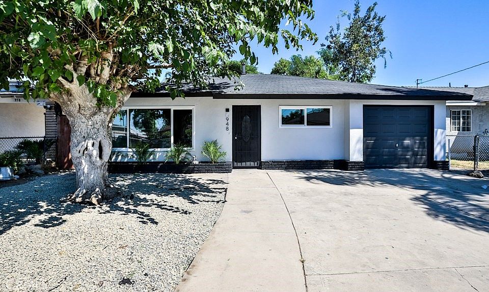 1st image of 948 W Magnolia Ave