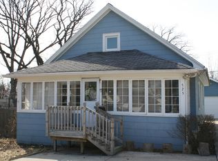 525 N Briggs St, Joliet, IL 60432