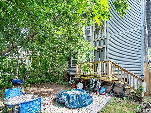 4th image of 58 Inwood Pl