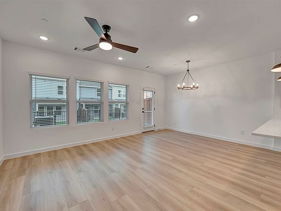 5th image of 9404 Mill St #D