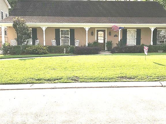 2nd image of 120 Brentwood Dr