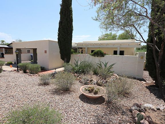 3rd image of 2797 W Saint Tropaz Ave