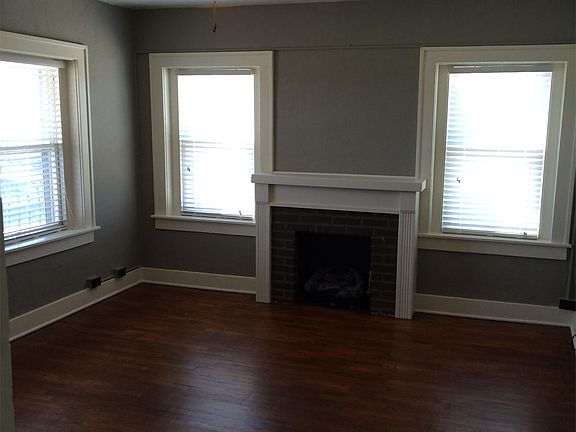 4th image of 240 S 8th St APT 5
