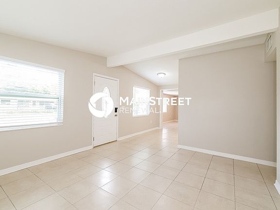 3rd image of 502 Glad Rd