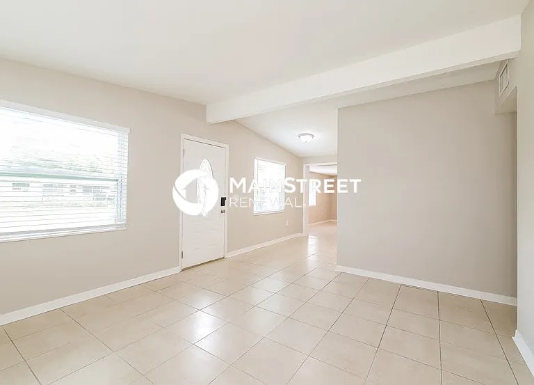 502 Glad Rd — Photo 3