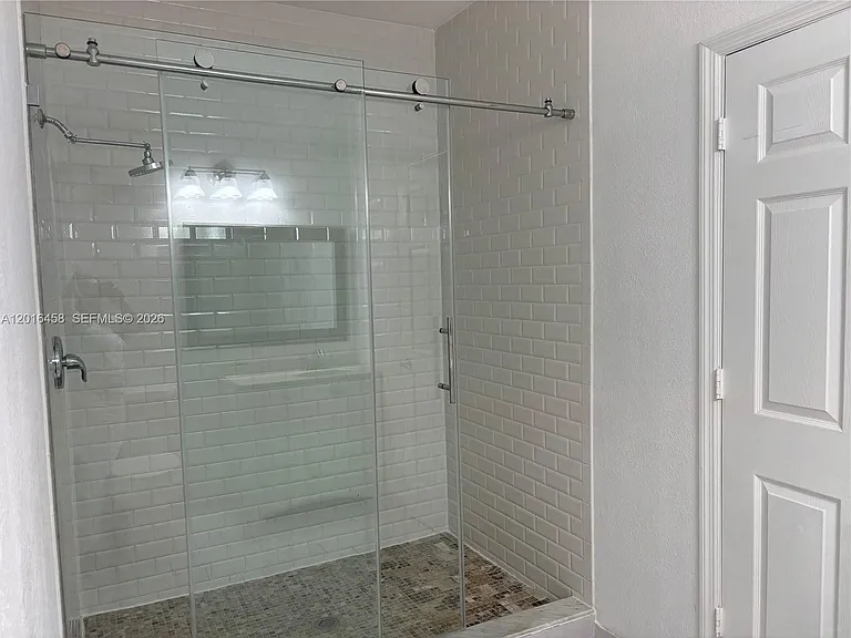 1131 SW 86th Ave — Photo 10