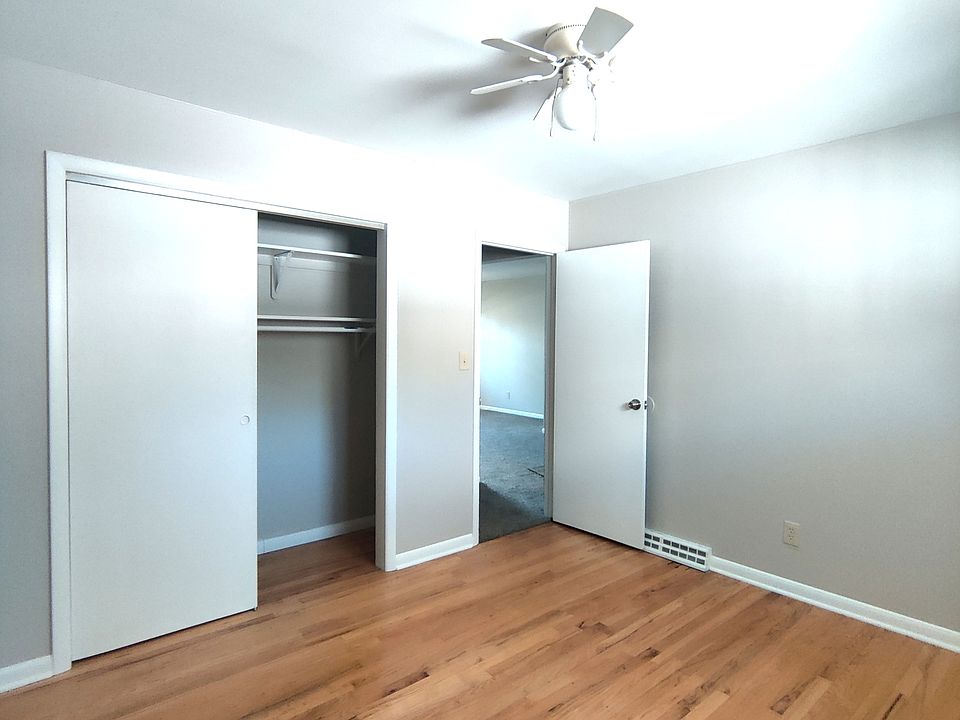 2nd image of 5 E Hall St