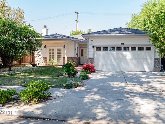 2nd image of 22131 Costanso St