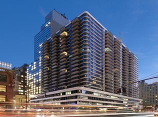 990 Avenue Of The Americas APT 18P, New York, NY 10018