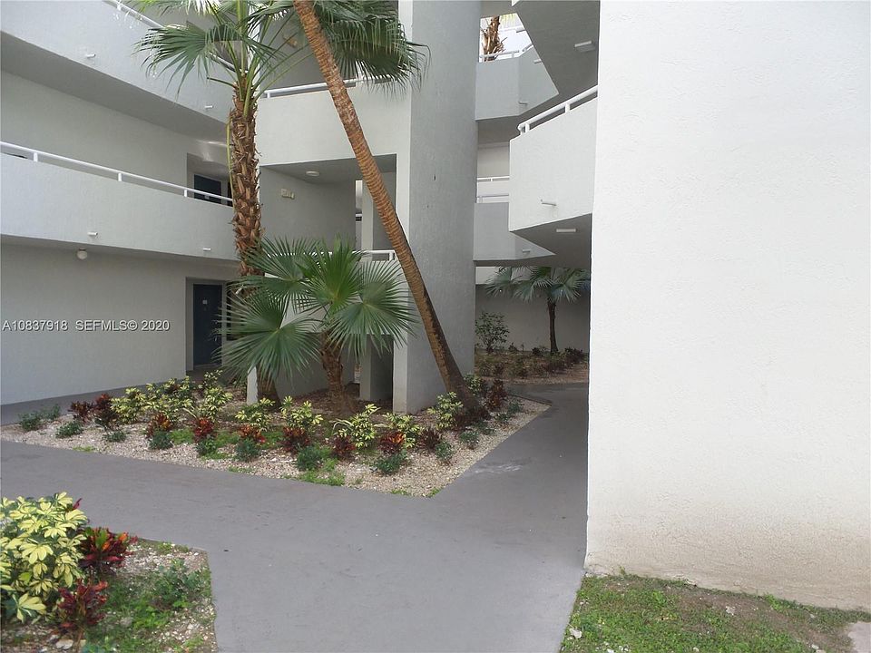1st image of 8255 SW 152nd Ave APT 307