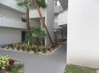 8255 SW 152nd Ave APT 307, Miami, FL 33193