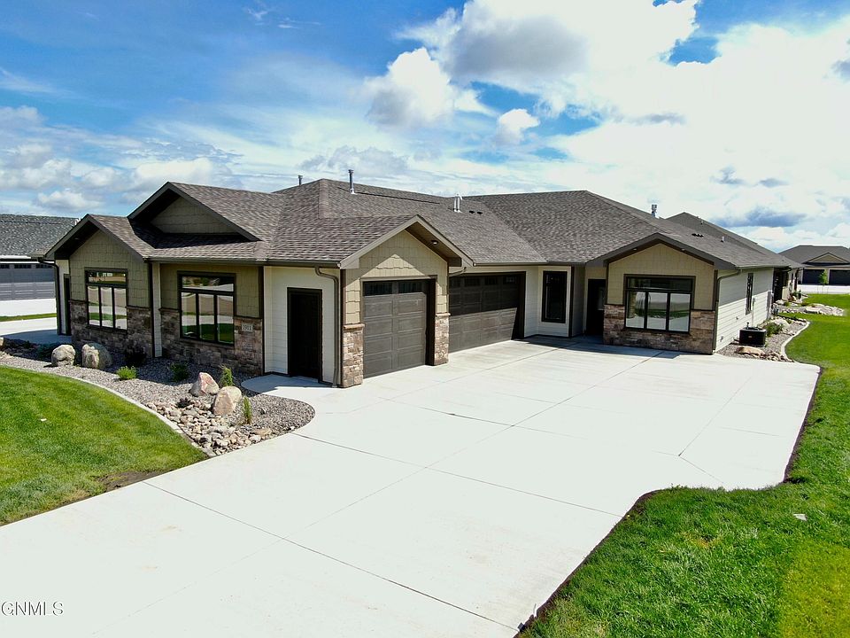 1st image of 1911 Community Loop