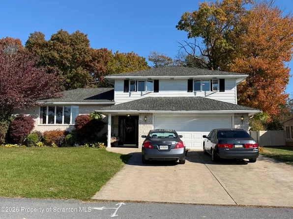 517 Smith St, Old Forge, PA 18518