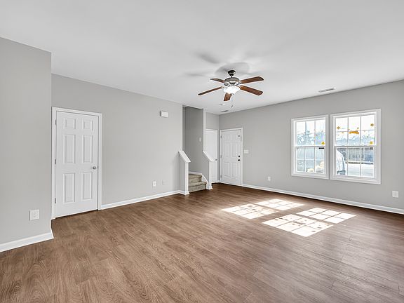 4th image of 3504 Aldie Ct