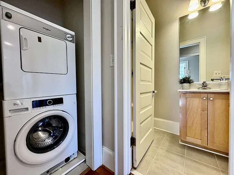 429 W York St #3A — Photo 37