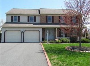 306 N Farm Dr, Lititz, PA 17543