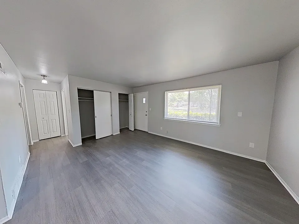 1394 Goddard Rd