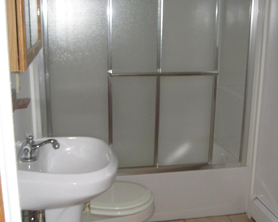 2nd image of 1556 Englewood Ave #6