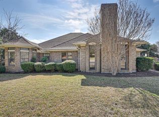 5204 Wimbledon Ct, Arlington, TX 76017