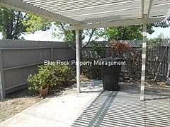2nd image of 1629 Ashford Dr