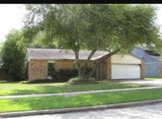 15134 McConn St, Webster, TX 77598