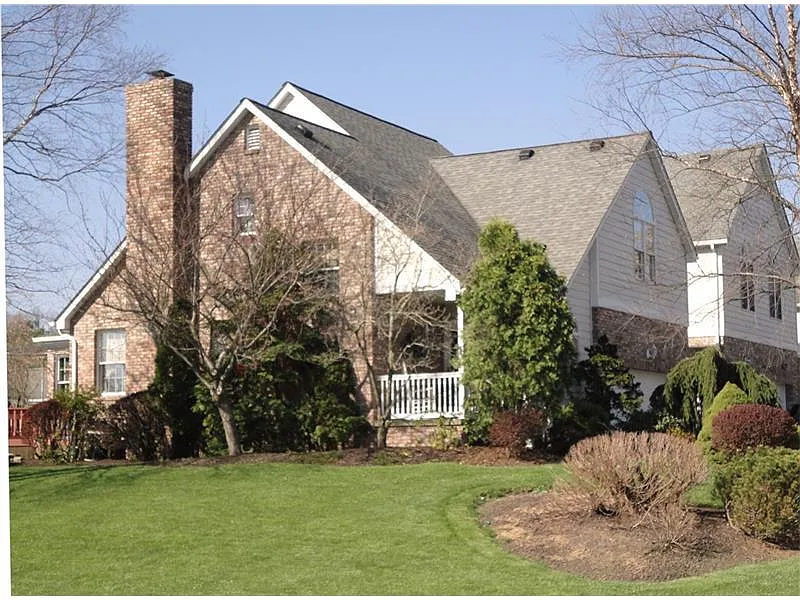 212 Portman Ln photo 1