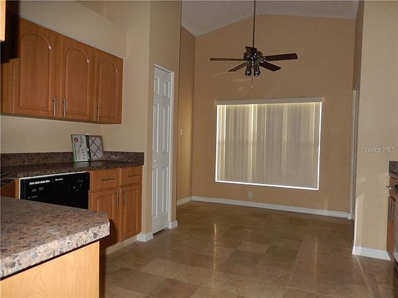 2nd image of 817 Frankford Dr