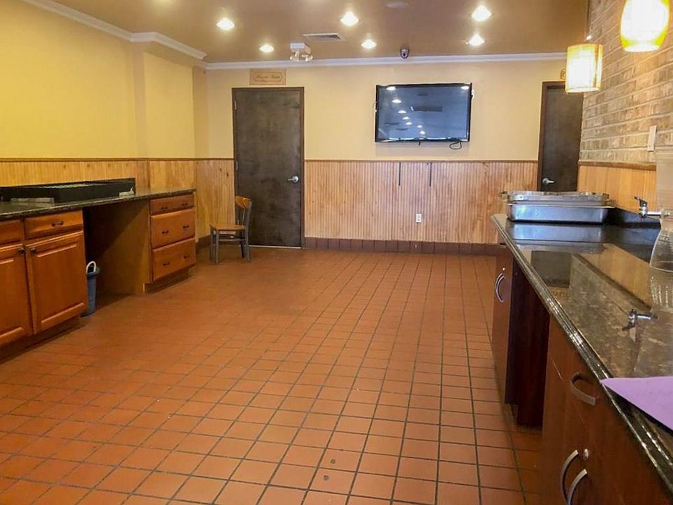 2nd image of 6514 18th Ave