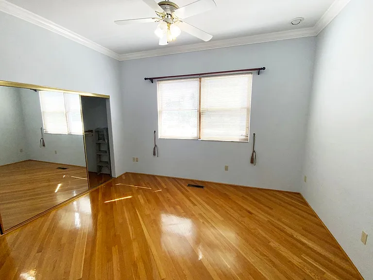 135 J Ave #B — Photo 9