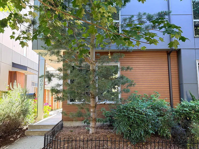 3007 60th Ave SW — Photo 2