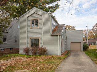 332 Elmwood Rd, Bay Village, OH 44140