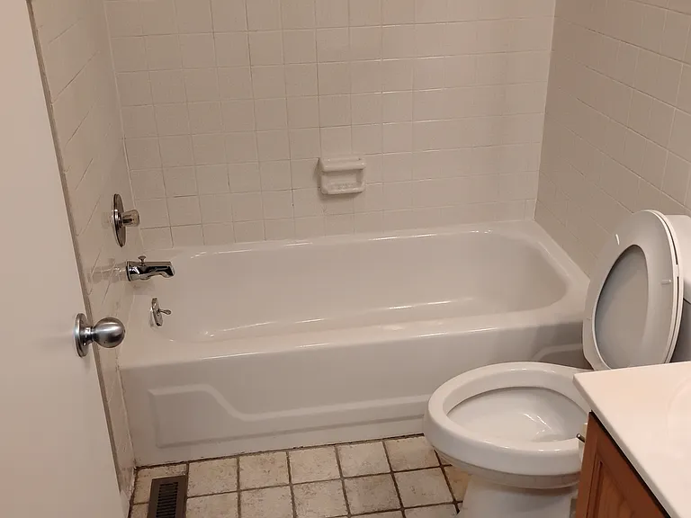 93 Stamford Dr — Photo 7