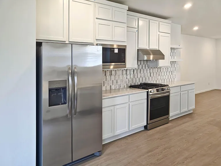 6323 Laguna Terra Dr — Photo 12