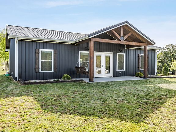 3rd image of 448 Duncan Cir