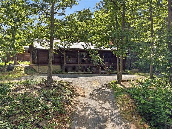 2nd image of 417 Ironwood Rd